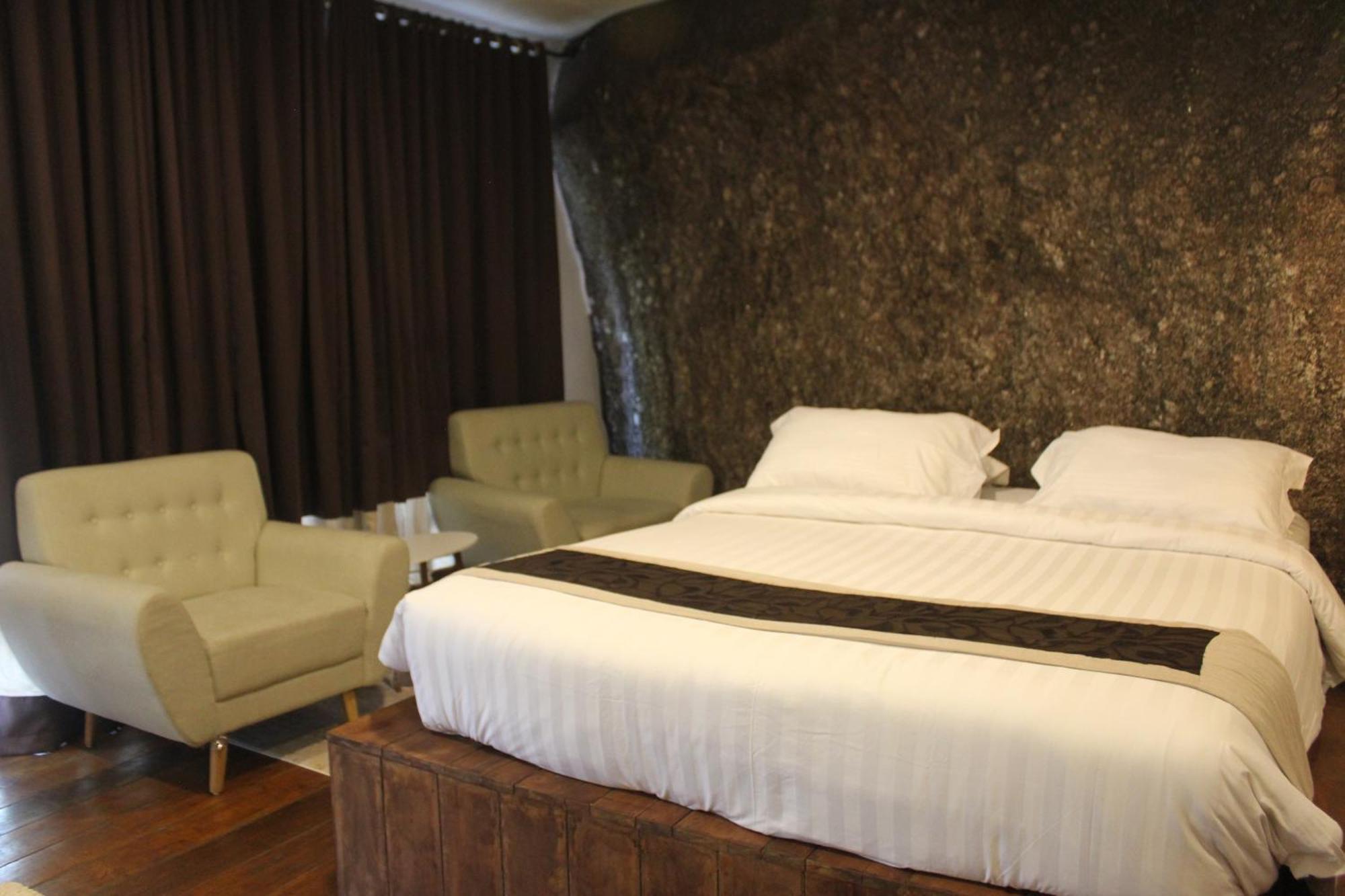 Natuna Dive Resort Ranai Bagian luar foto